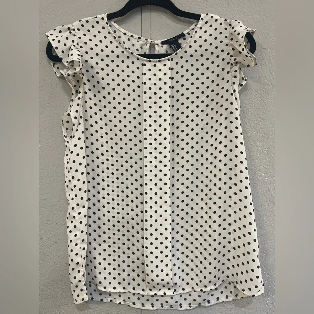 Forever 21 - ruffle sleeve blouse - Picture 1 of 6